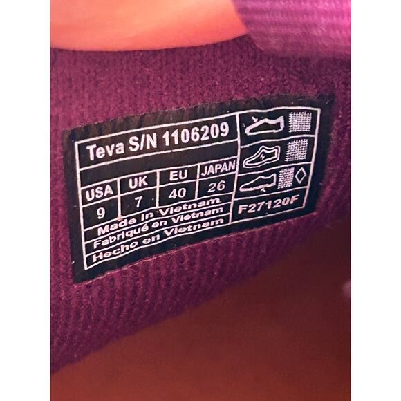 Teva Ember Mid Boot Quilted Ankle Bootie Slip On Pink Orange Camping Size 9 - Picture 10 of 13